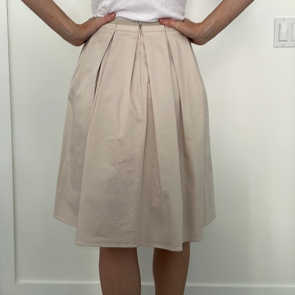 Vintage pleated a-line blumarine skirt - Picture 4 of 9